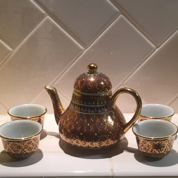 Handpainted Benjarong Teaset - Picture 5 of 7